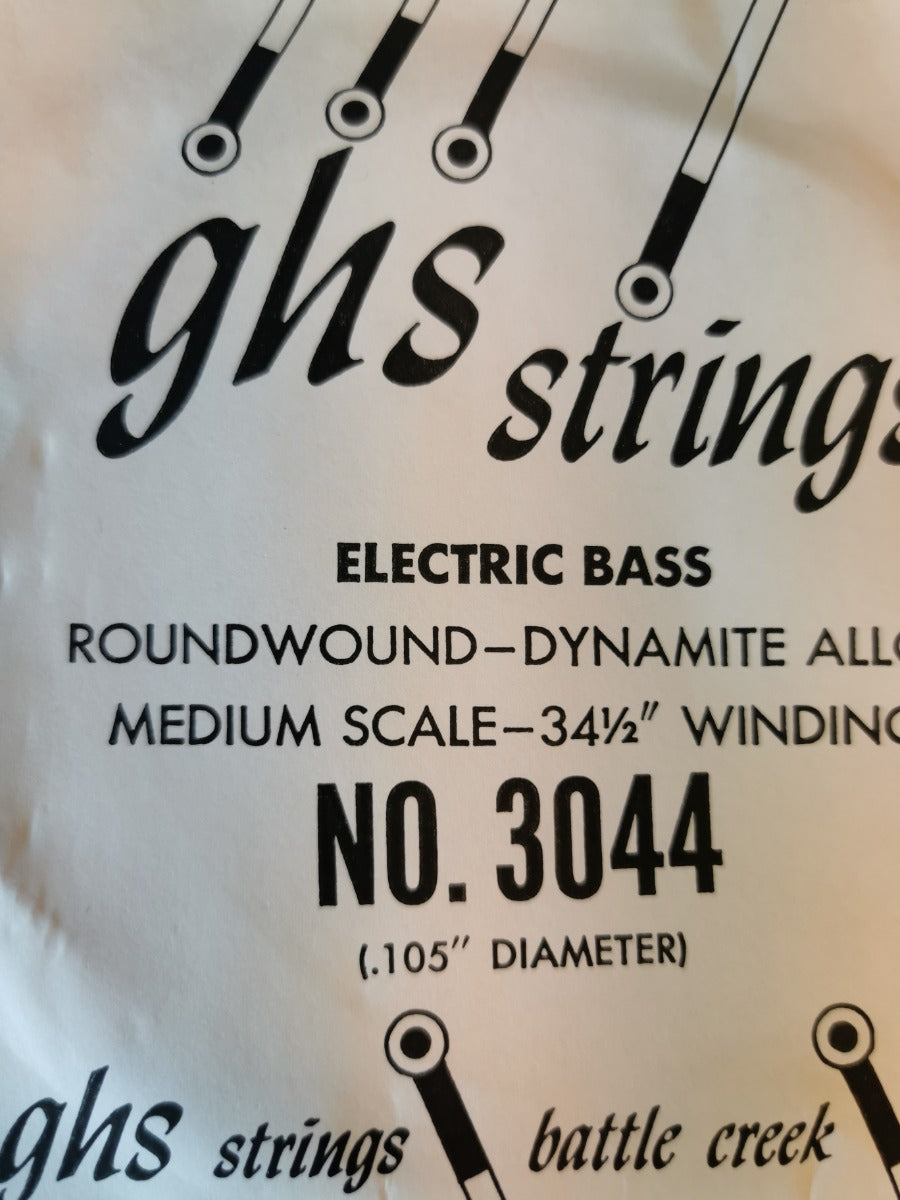 GHS  3044 single bass string  105 medium scale Dynamite alloy